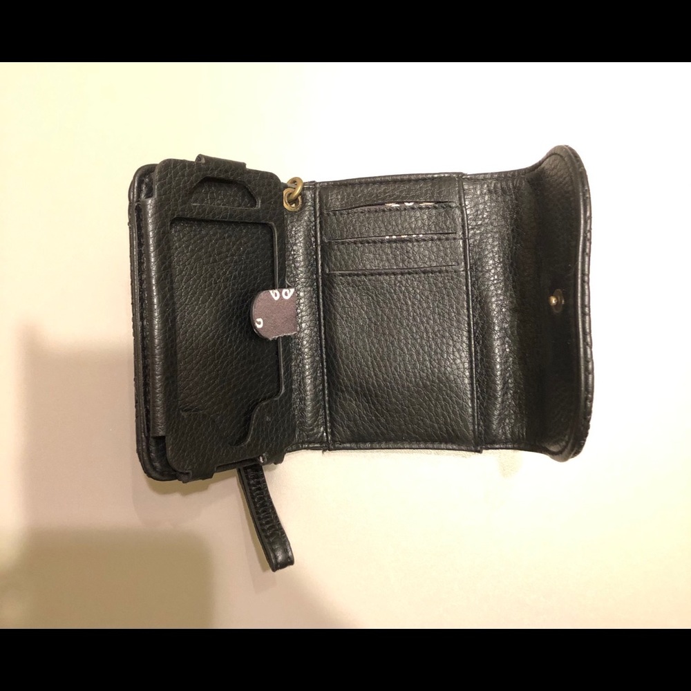 Small Jessica Simpson clutch wallet